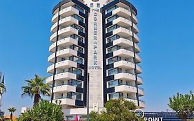 The Corner Park Hotel